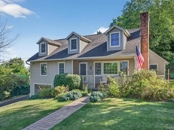 23 Overlook Drive, Warwick, NY 10990