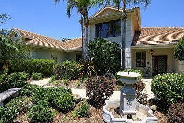 3rd image of 4057 Las Palmas Way