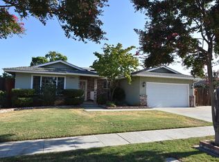 2090 E Burlingame Ave, Fresno, CA 93710