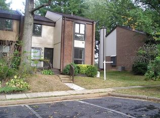 2111 Colts Neck Ct, Reston, VA 20191