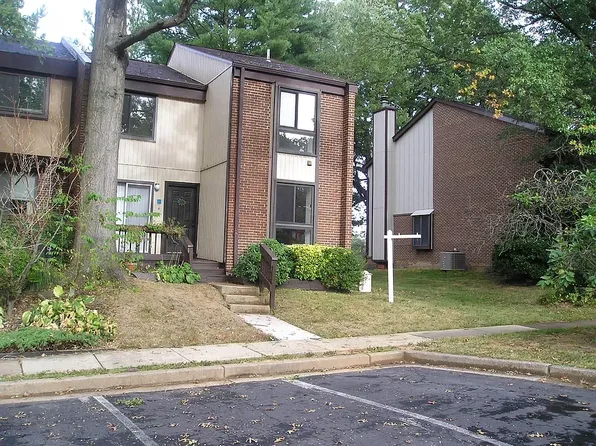 2111 Colts Neck Ct, Reston, VA 20191