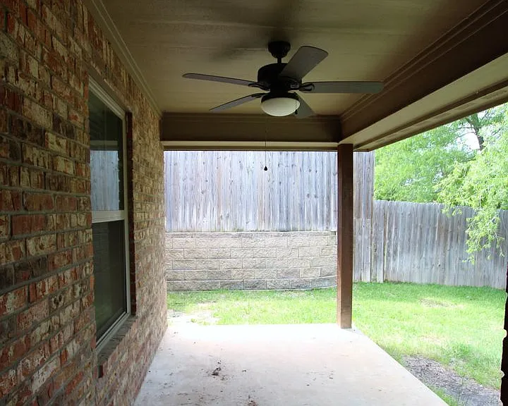 Beautiful 2 Bedroom, 2 Bathroom Townhome In South Tyler Whitehouse Isd! 1/2 Off First Full Month! — Photo 18