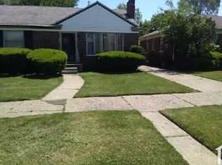 8130 E Outer Dr, Detroit, MI 48213