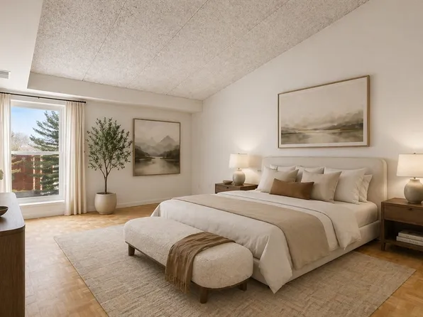 57 Broadlawn Park APT 11B, Chestnut Hill, MA 02467