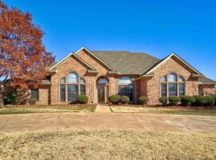 22 NW Shadow Lake Rd, Lawton, OK 73505