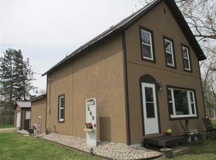 203 High St, Amherst, WI 54406