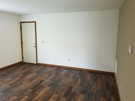 4th image of 109 N 74th St APT 11