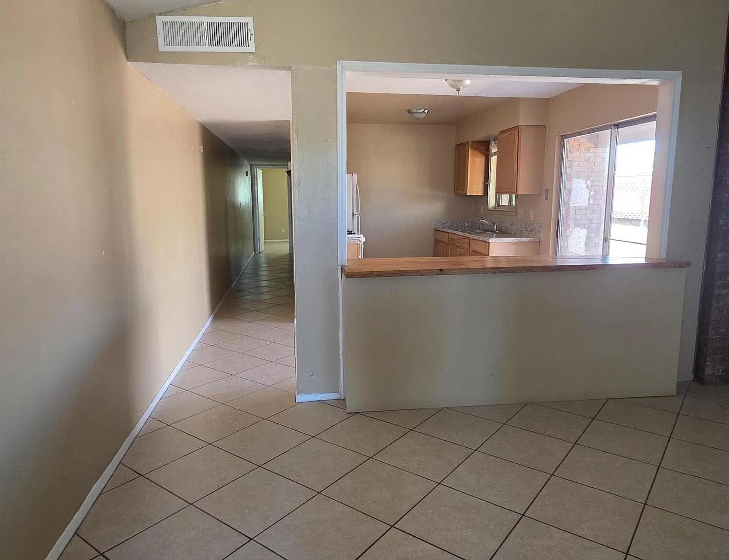 2 bed, 2.0 bath, 1075 sqft, $1,200 — Photo 4