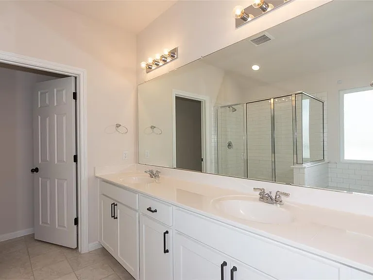 2500 Roosevelt Rd — Photo 18