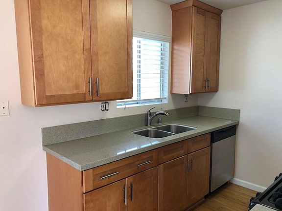 5th image of 2628 6th St
