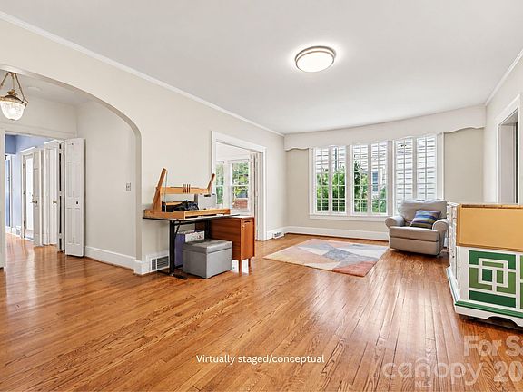 3rd image of 404 Fairview Dr