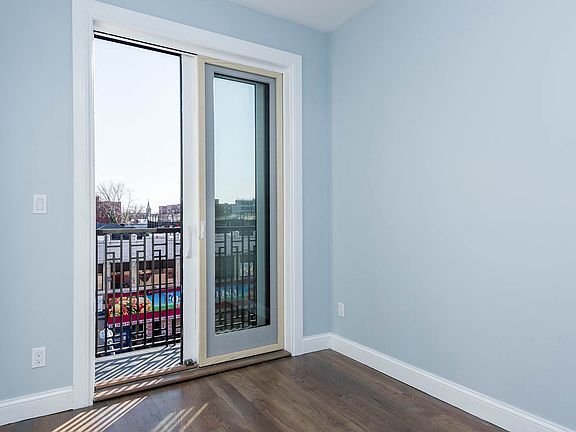 4th image of 221 Clarkson Ave #4A