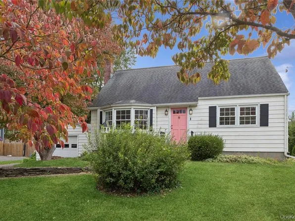 30 Kip Drive, Fishkill, NY 12524