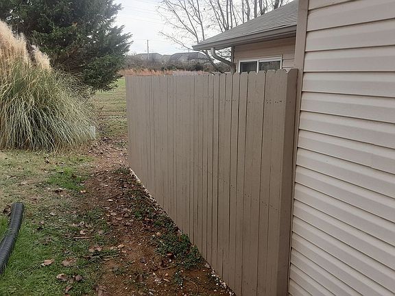 Privacy fence