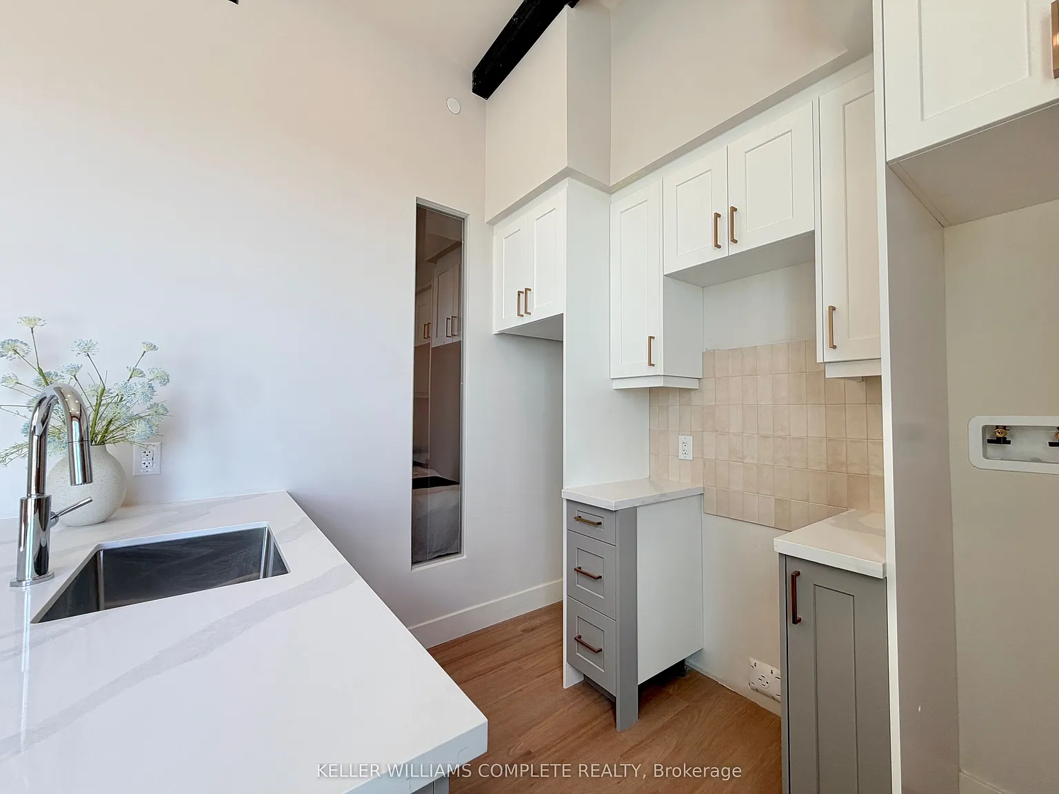 1 bed, $1,899 — Photo 2