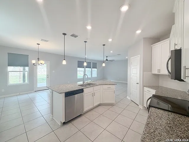 631 Anthem Ln — Photo 16