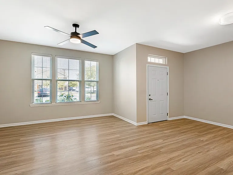 Enclave at 127th — Photo 11
