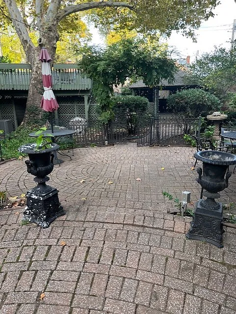 1 bed, 1250 sqft, $2,100 — Photo 3