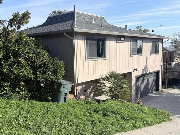 10150 Hillcrest Rd, Cupertino, CA 95014