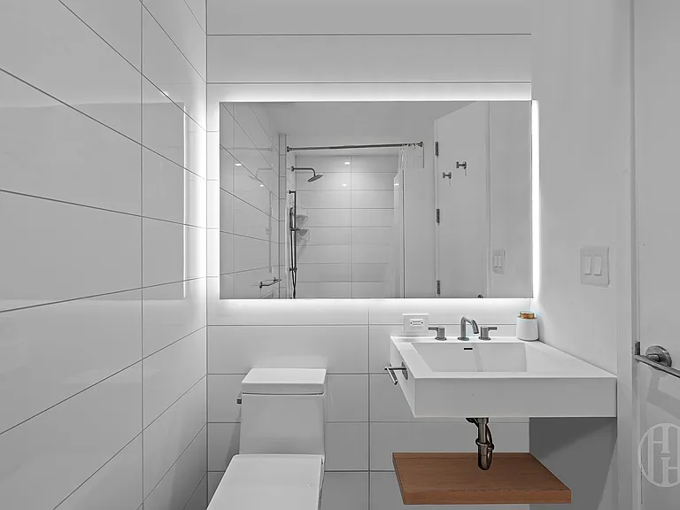 98 Front St #Penthouse 2H — Photo 9