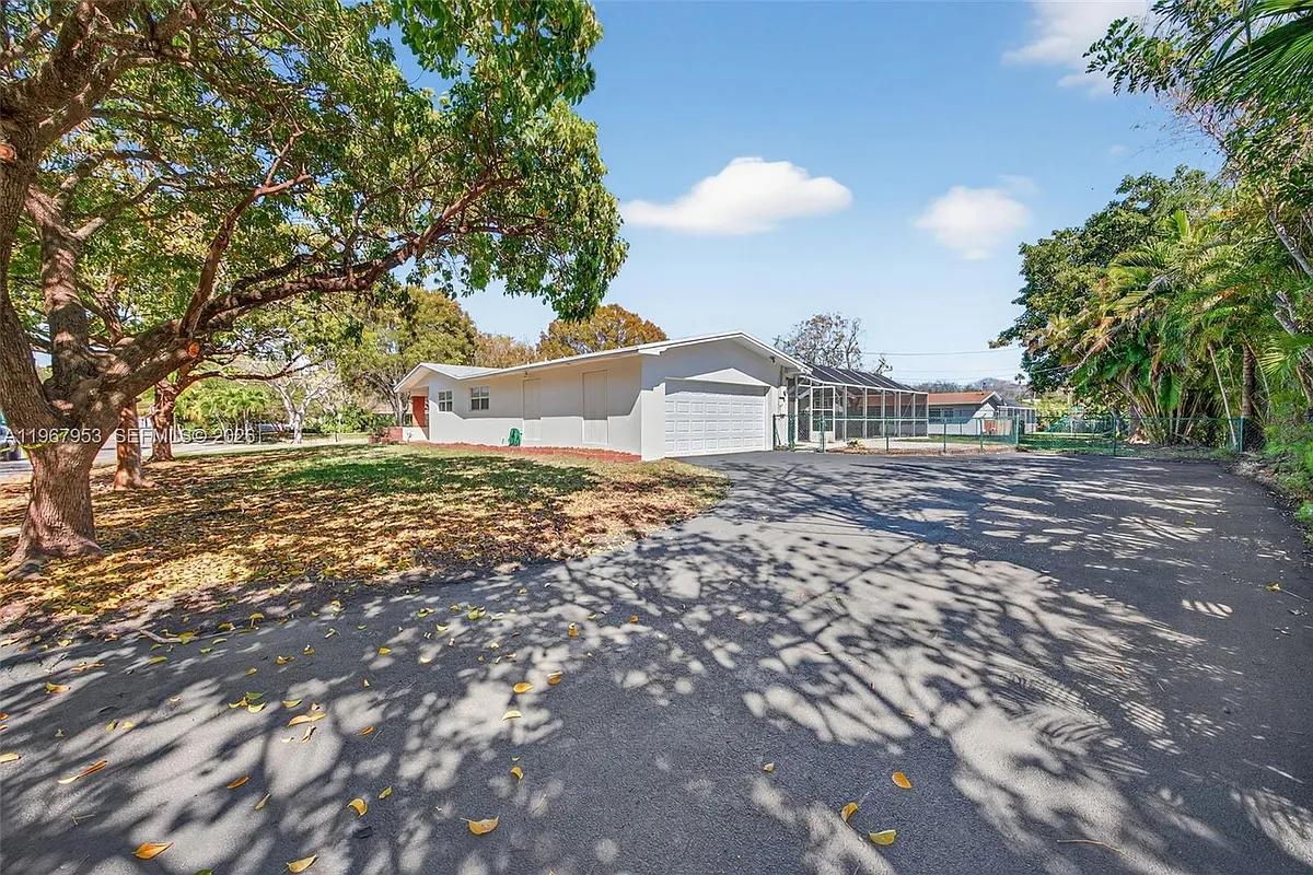 Building Photo - 7280 SW 128th St