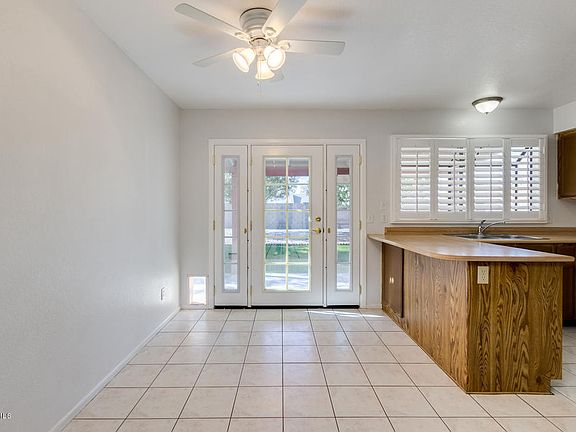 5th image of 1566 N Sterling