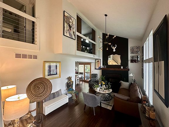 3rd image of 607 Weatherwood Ln