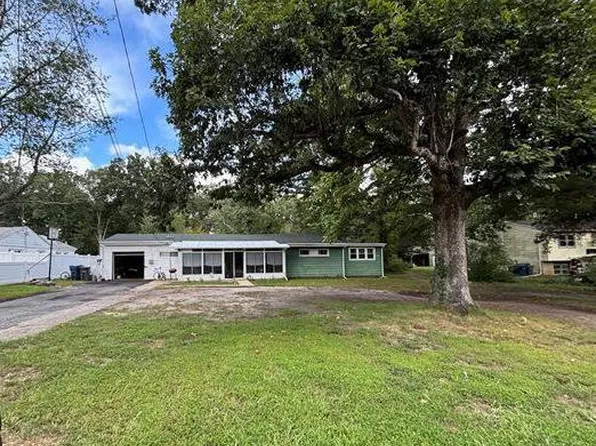 1753 Winslow Rd, Williamstown, NJ 08094