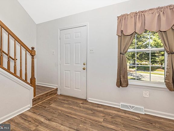 2nd image of 5504 Talbot Dr