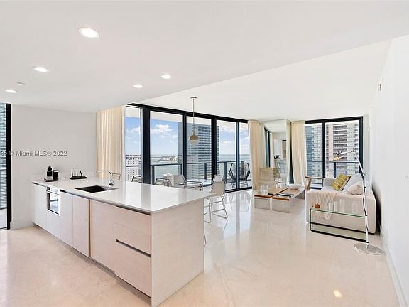 2nd image of 1300 S Miami Ave #2805