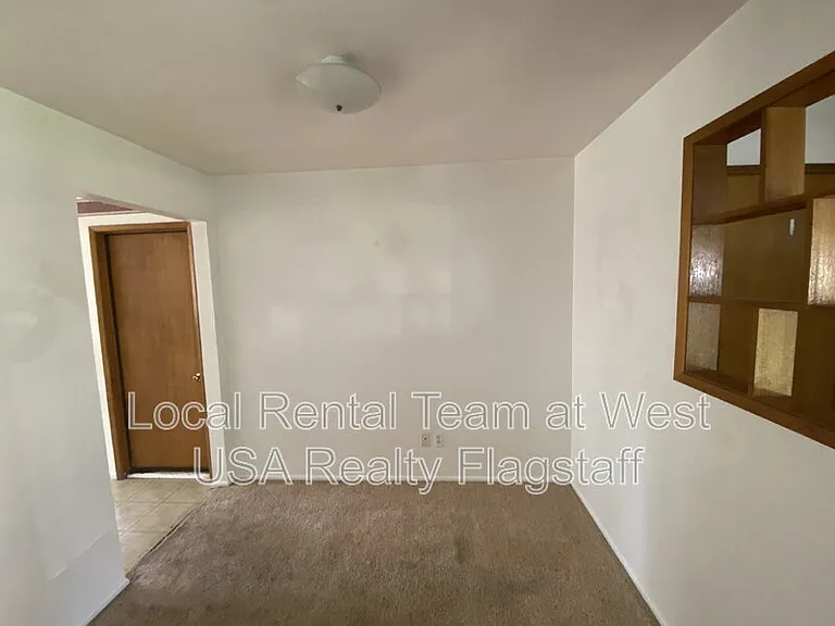 2830 N Schevene Blvd — Photo 4