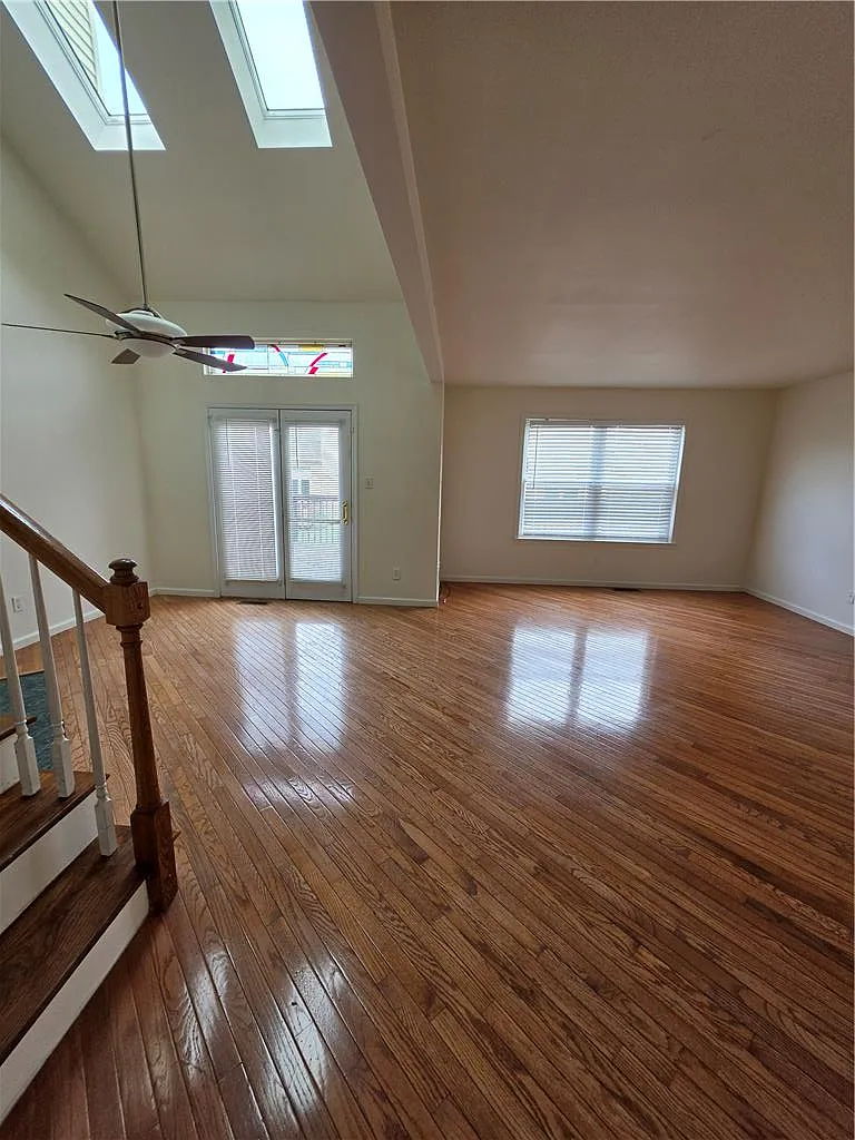 3 bed, 2.5 bath, 1658 sqft, $2,550 — Photo 4
