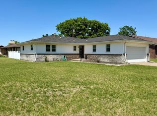3736 23rd St, Great Bend, KS 67530