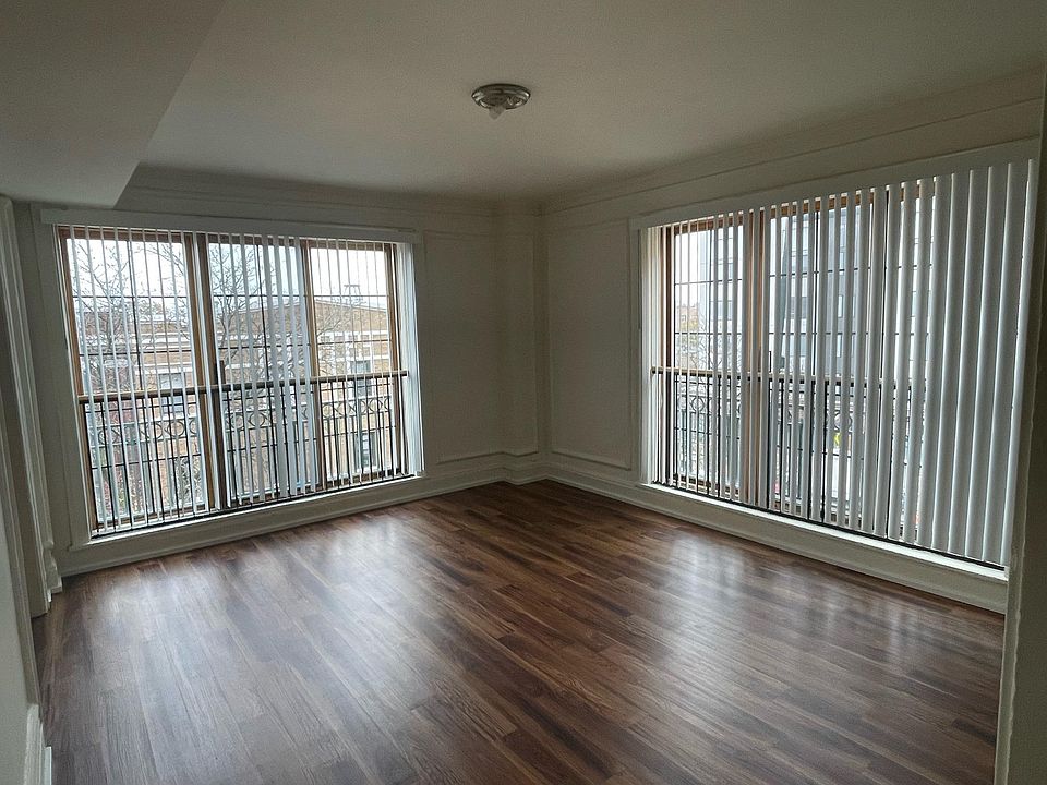 1st image of 7600 N Bosworth Ave APT 312
