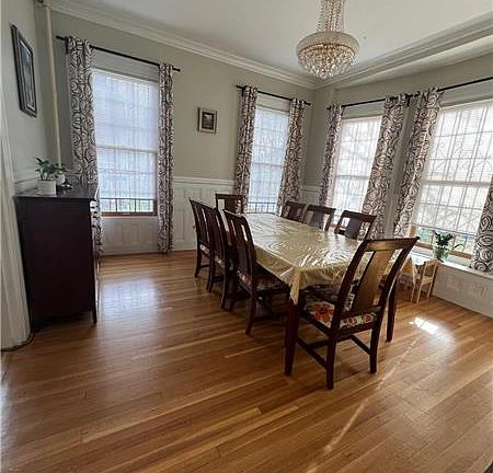 4th image of 19 Clifford St