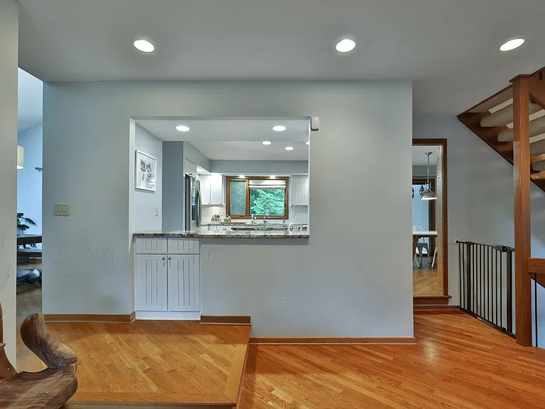 668 Eagle Rdg — Photo 15