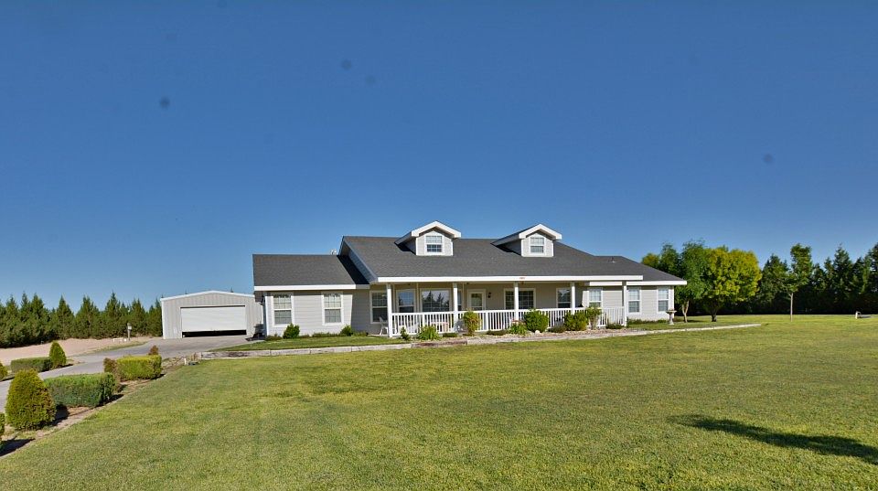 1st image of 516 New York Dr