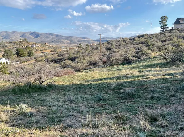 18207 S Tawny Lane #149, Peeples Valley, AZ 86332