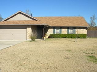 6670 Jody Ln, Beaumont, TX 77708