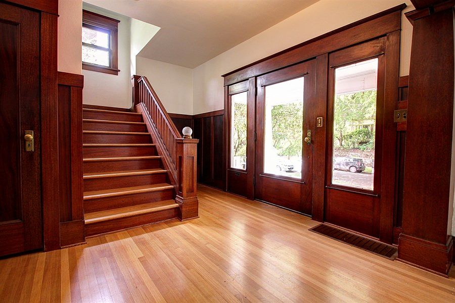2nd image of 3846 NE Flanders St