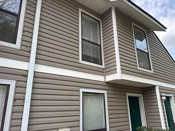 3rd image of 501 Wynnes Ridge Cir SE