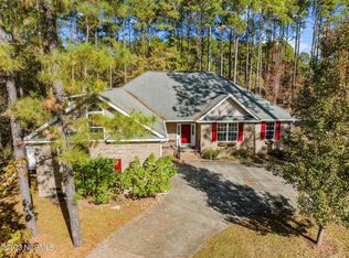 2136 Royal Pines Dr, New Bern, NC 28560