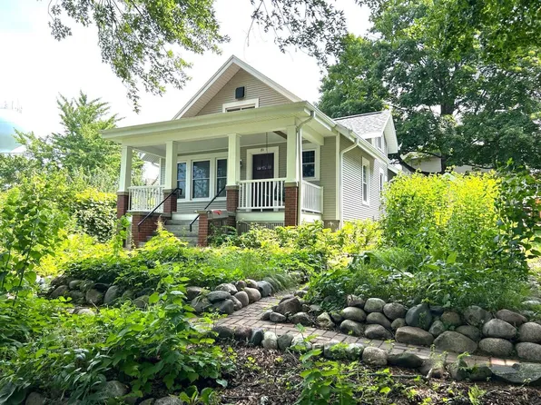 811 Harvey AVENUE, Watertown, WI 53094