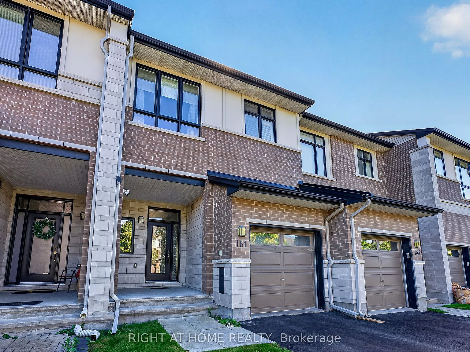 3 bed, $2,800 — Photo 2