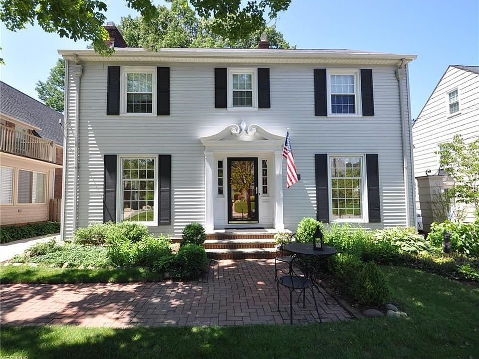 1st image of 20590 Morewood Pkwy