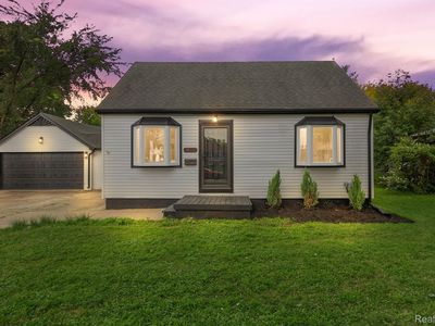 19530 Connecticut St, Roseville, MI, 48066