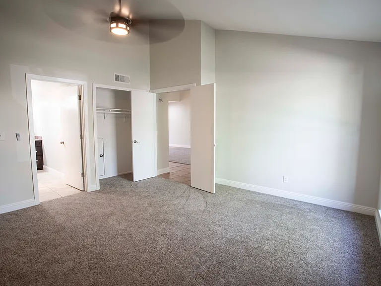 1761 S Henkel Cir — Photo 11