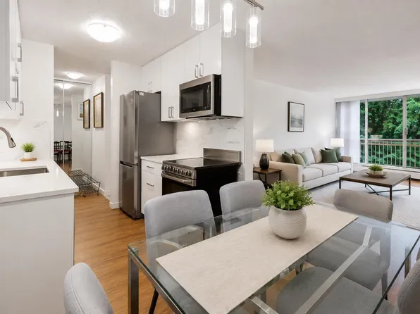 2012 Fullerton Ave #519, North Vancouver, BC V7P 3E3