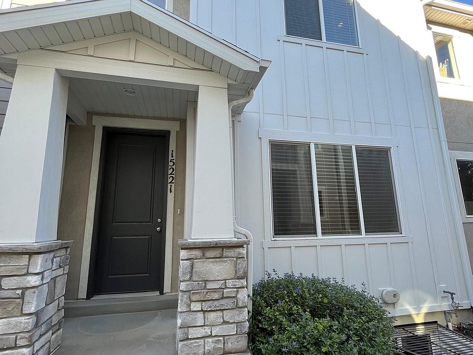 Front - House