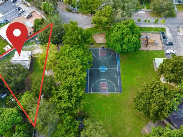 12450 NW 13th Ave, North Miami, FL 33167
